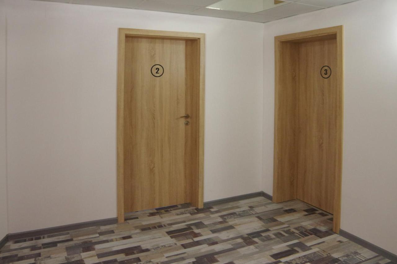 Стаи За Гости "Централ" Фамилни Стаи & Апартаменти Gabrovo Exterior foto